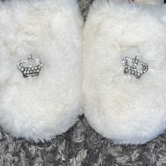 juicy couture slippers S - Picture 3 of 3